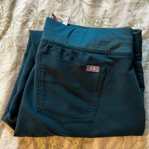 Figs Women’s Zamora Jogger Scrub Pants, Caribbean Blue (Medium, regular length)